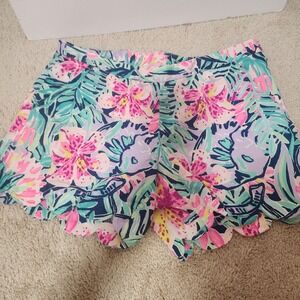 Lilly‎ Pulitzer Floral Scalloped Hem Shorts Women's Size 2 Colorful Print